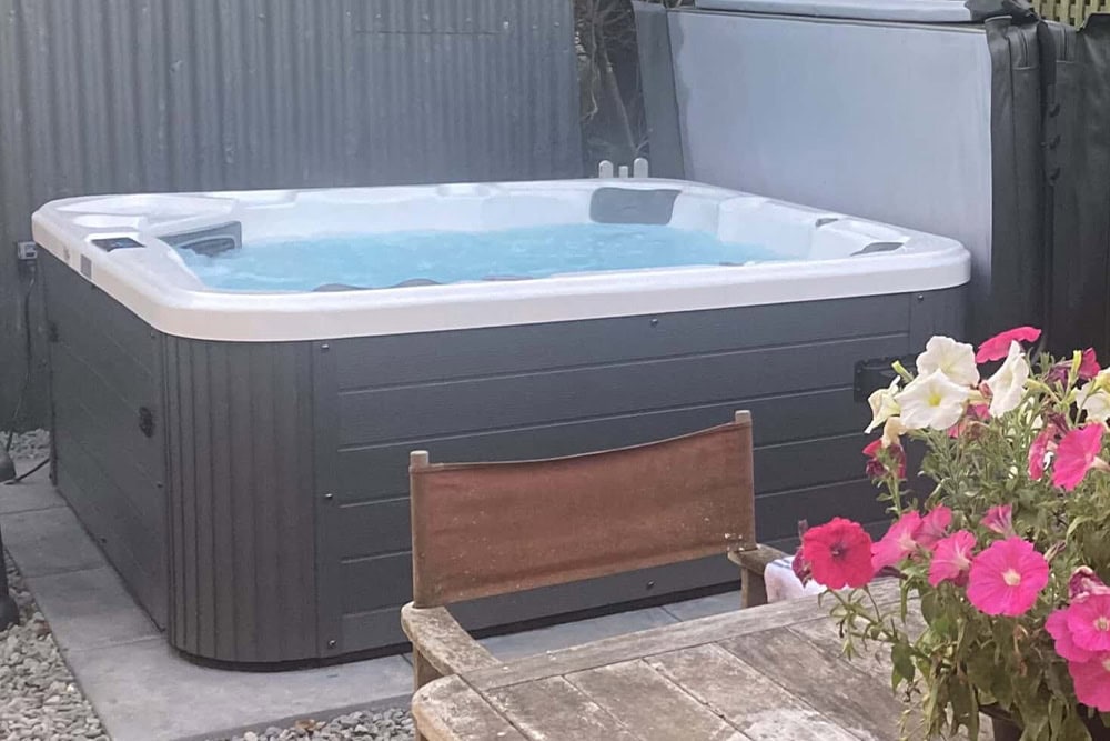 paramount-pools-new-zealand-spa-pools-for-sale-sapphire-spas-and-high-country-spas-gallery-6