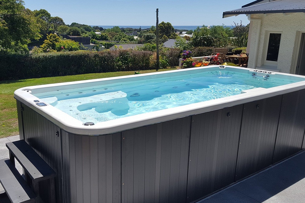 paramount-pools-swim-spas-for-sale-in-new-zealand-sapphire-spas-gallery-1