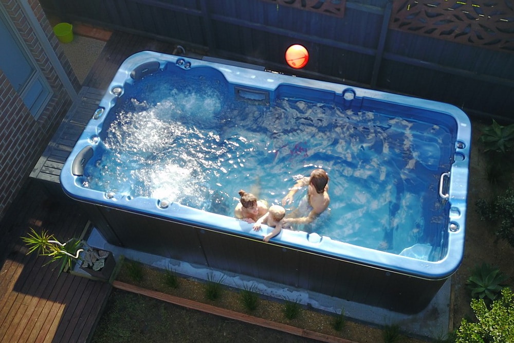 paramount-pools-swim-spas-for-sale-in-new-zealand-sapphire-spas-gallery-11