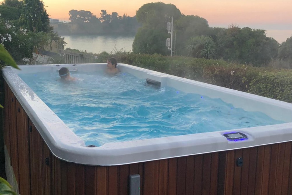 paramount-pools-swim-spas-for-sale-in-new-zealand-sapphire-spas-gallery-12