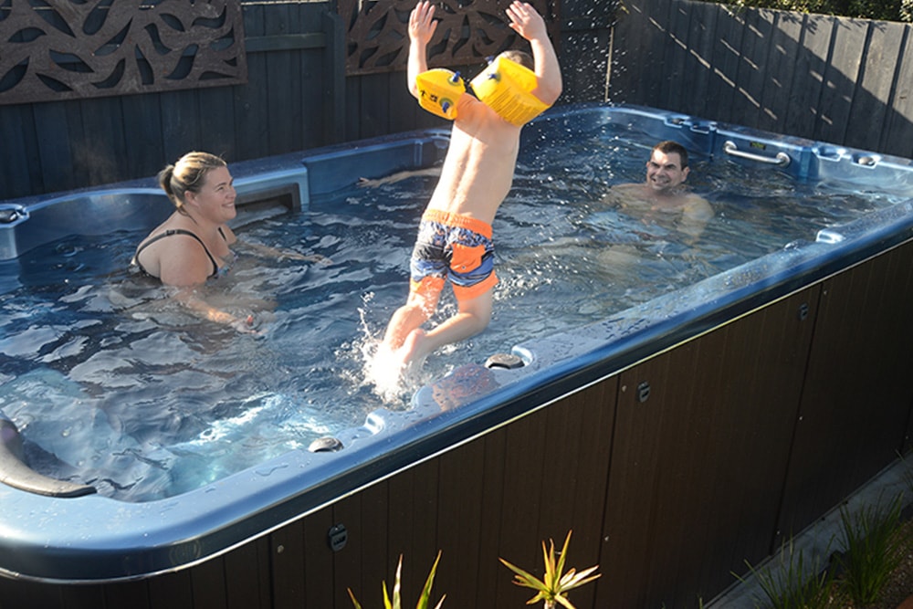 paramount-pools-swim-spas-for-sale-in-new-zealand-sapphire-spas-gallery-5